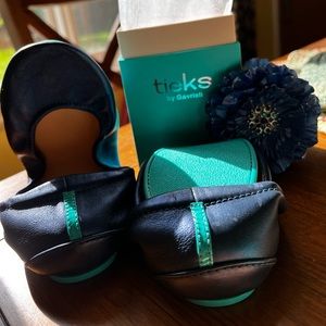 Limited Edition, Metallic Midnight Blue Tieks